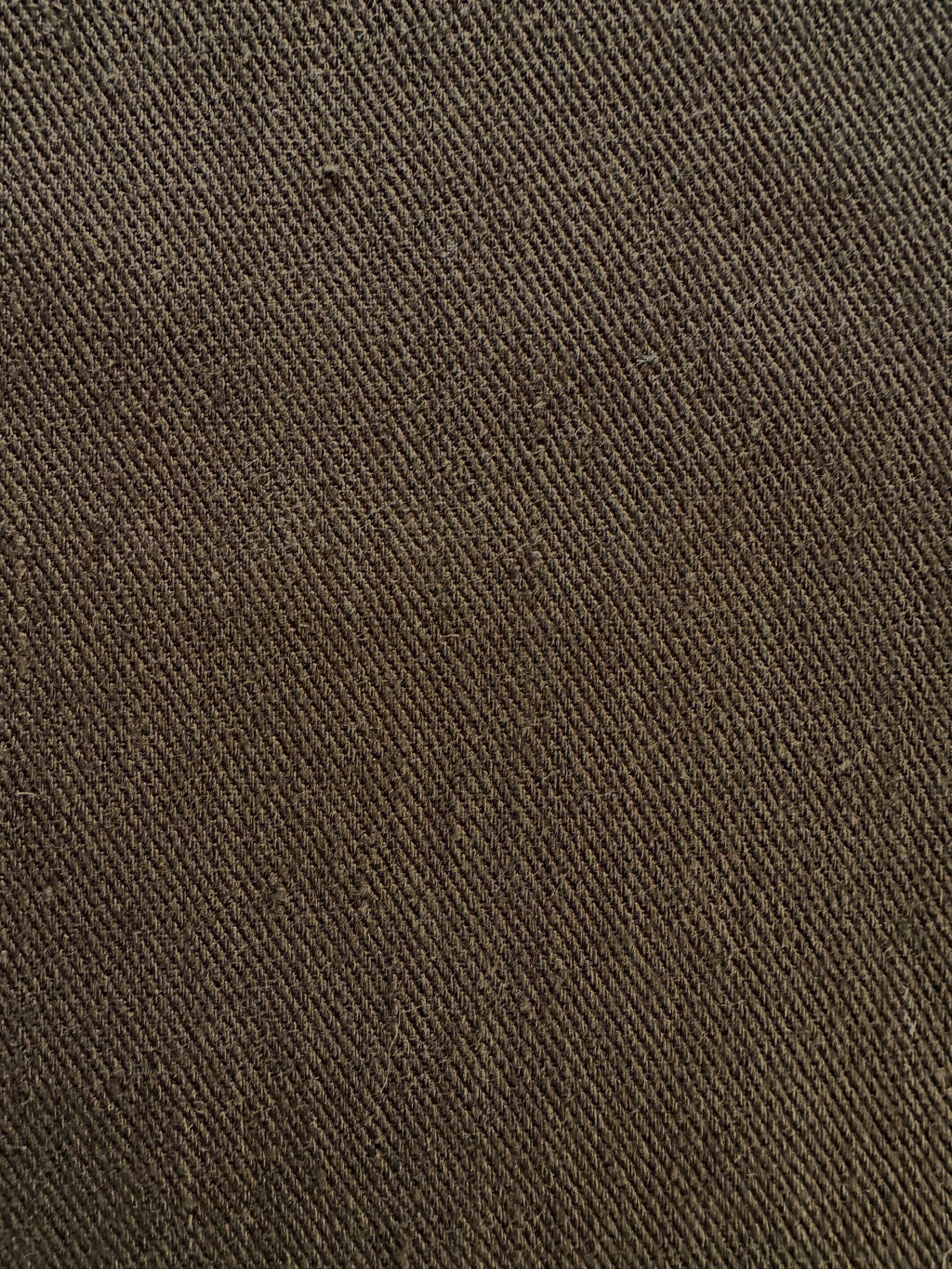 CAIRN - Chocolate Brown