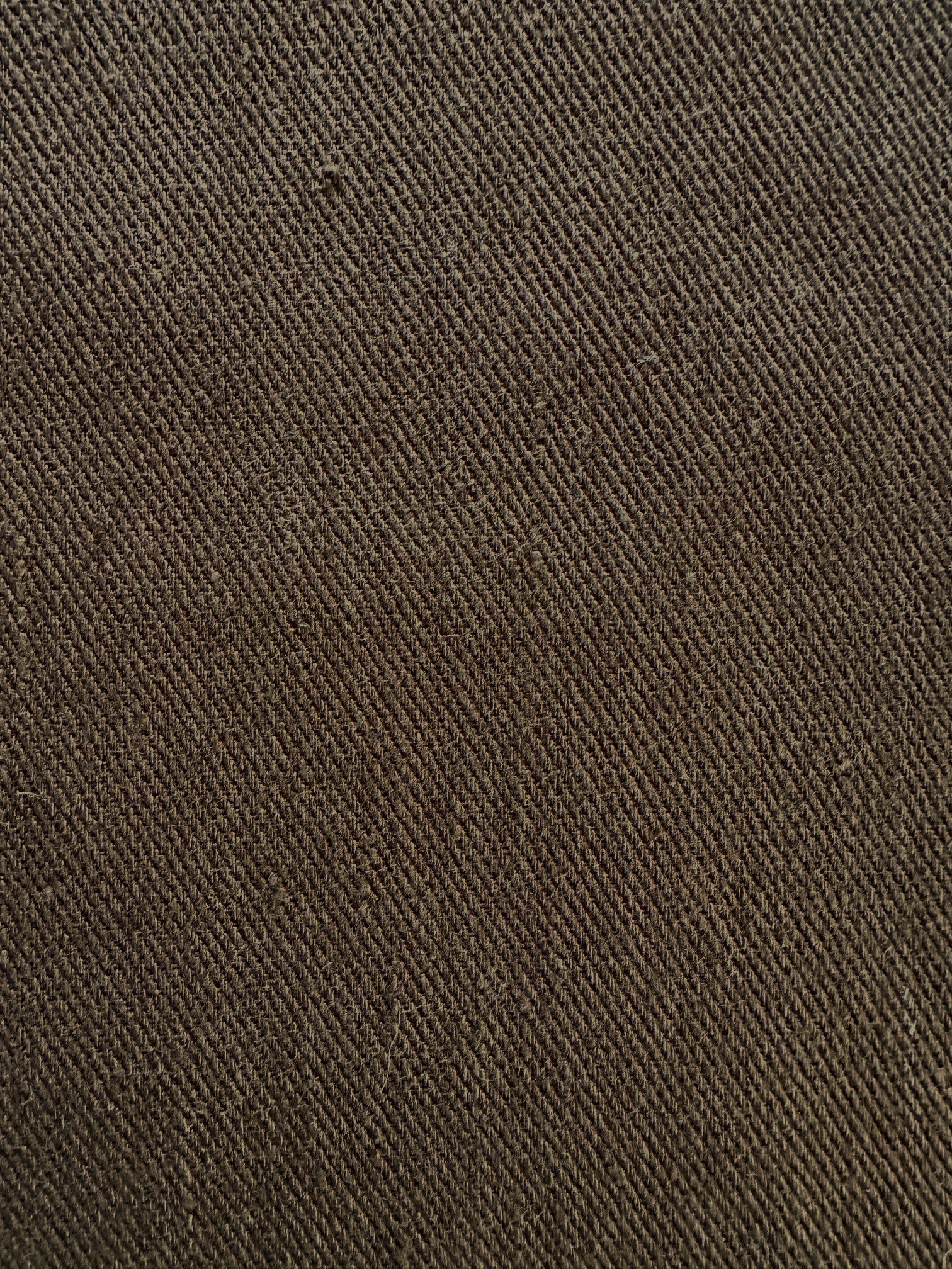 CAIRN - Chocolate Brown